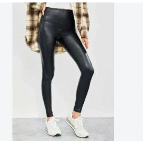 Aritzia Wilfred Free - Black Faux Leather Daria Leggings - Small - Picture 1 of 7